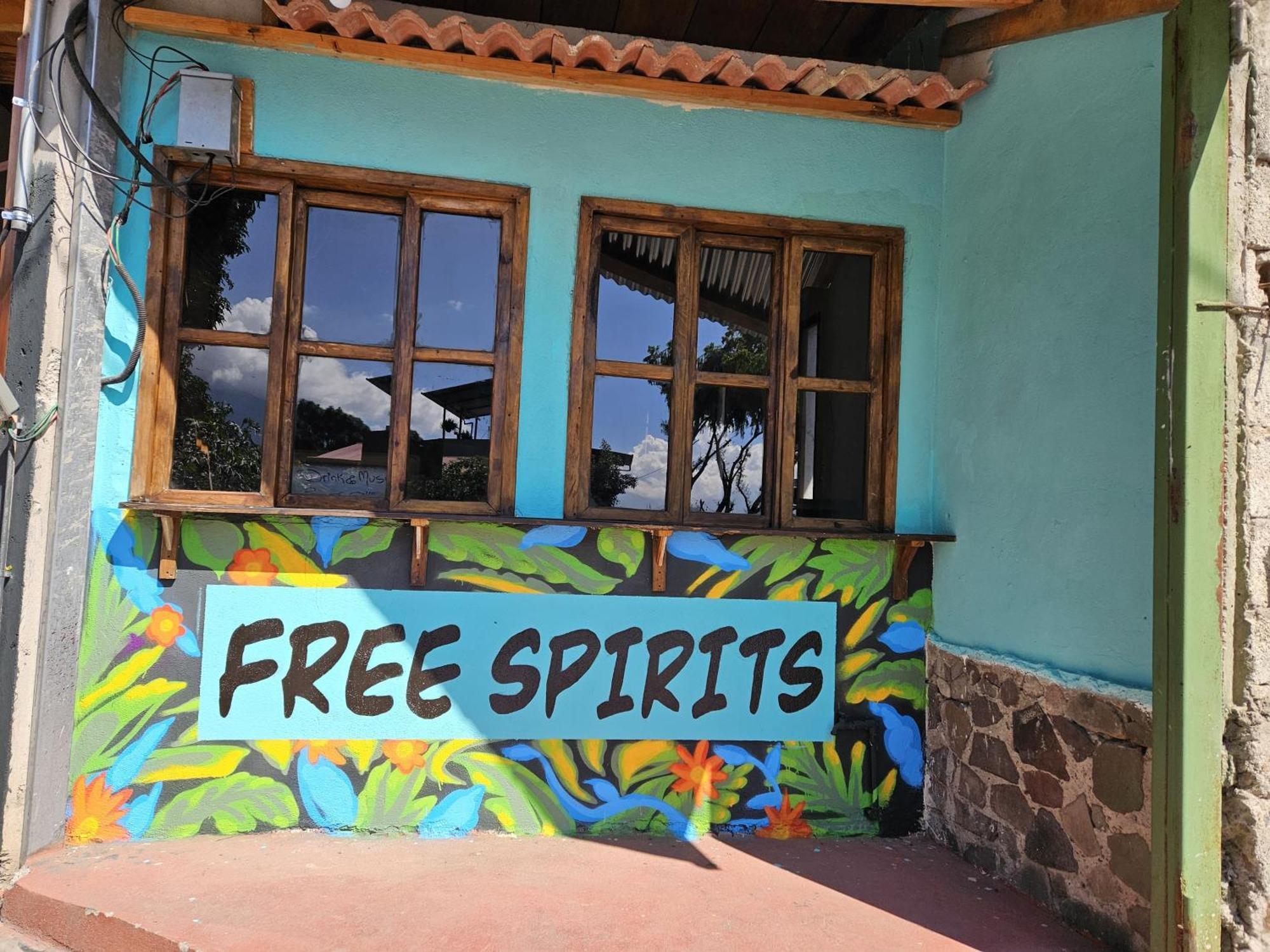 Free Spirits Hotel San Marcos La Laguna Luaran gambar